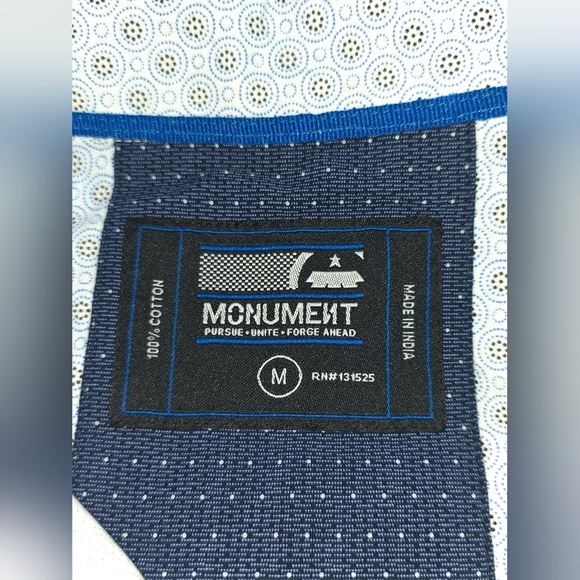 Monument Button-down Shirt Size Medium - Picture 4 of 5